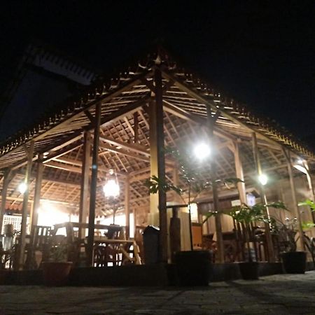 Diaga Grha Hotel Yogyakarta Exterior foto