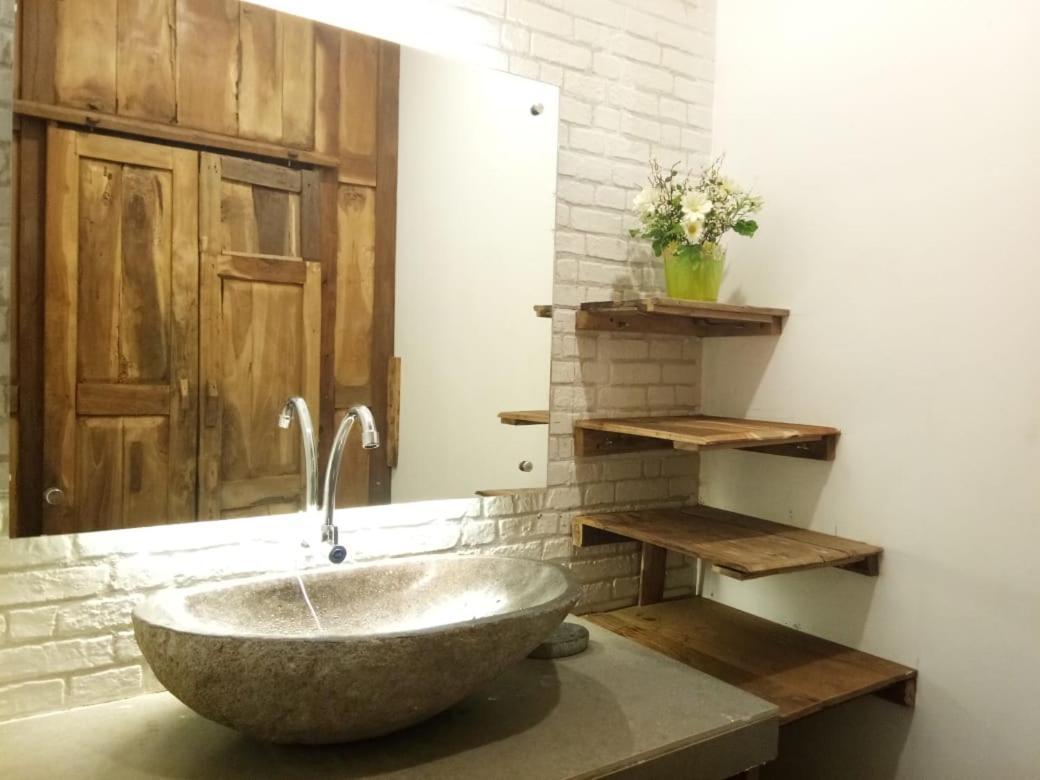 Diaga Grha Hotel Yogyakarta Exterior foto